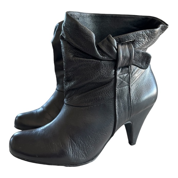 Steve Madden Jessii Leather Ankle Women's Black Bootie Size 6.5 - Picture 1 of 8